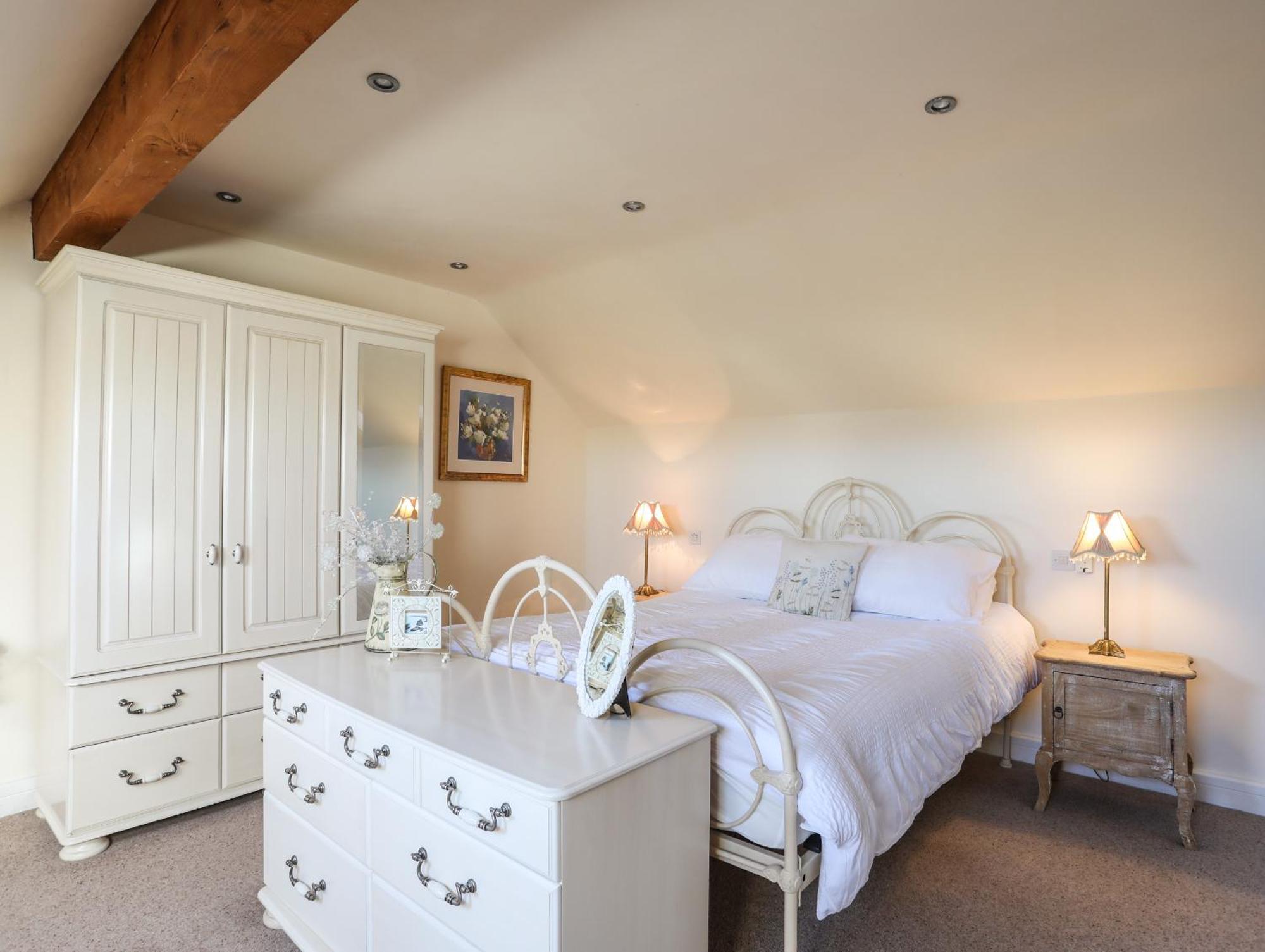 Cosy Barn Villa Dwyran Exterior photo