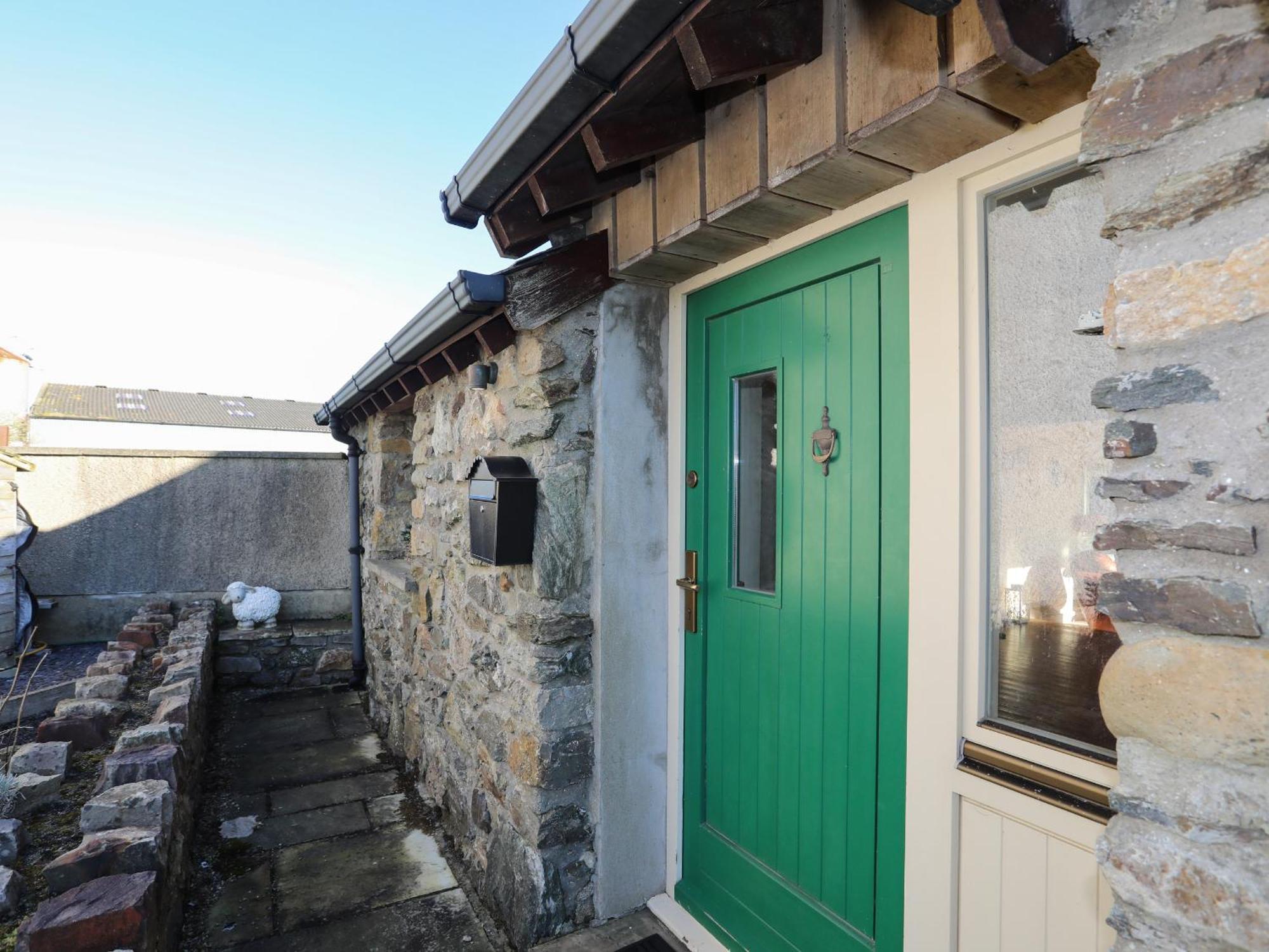 Cosy Barn Villa Dwyran Exterior photo